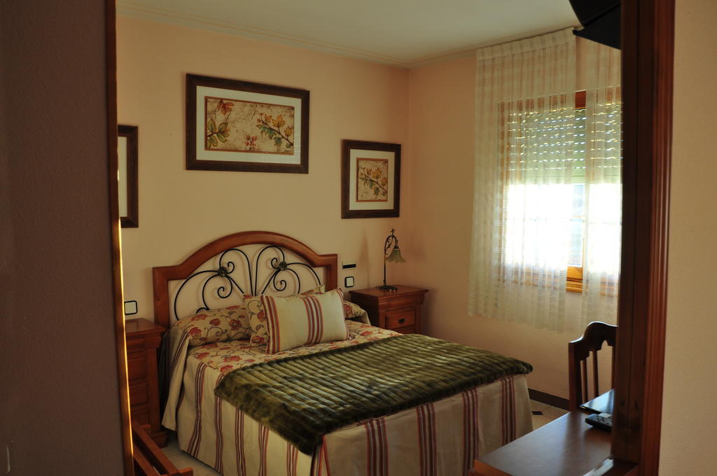 Hospederia Gemma Hotel La Lastrilla Bilik gambar