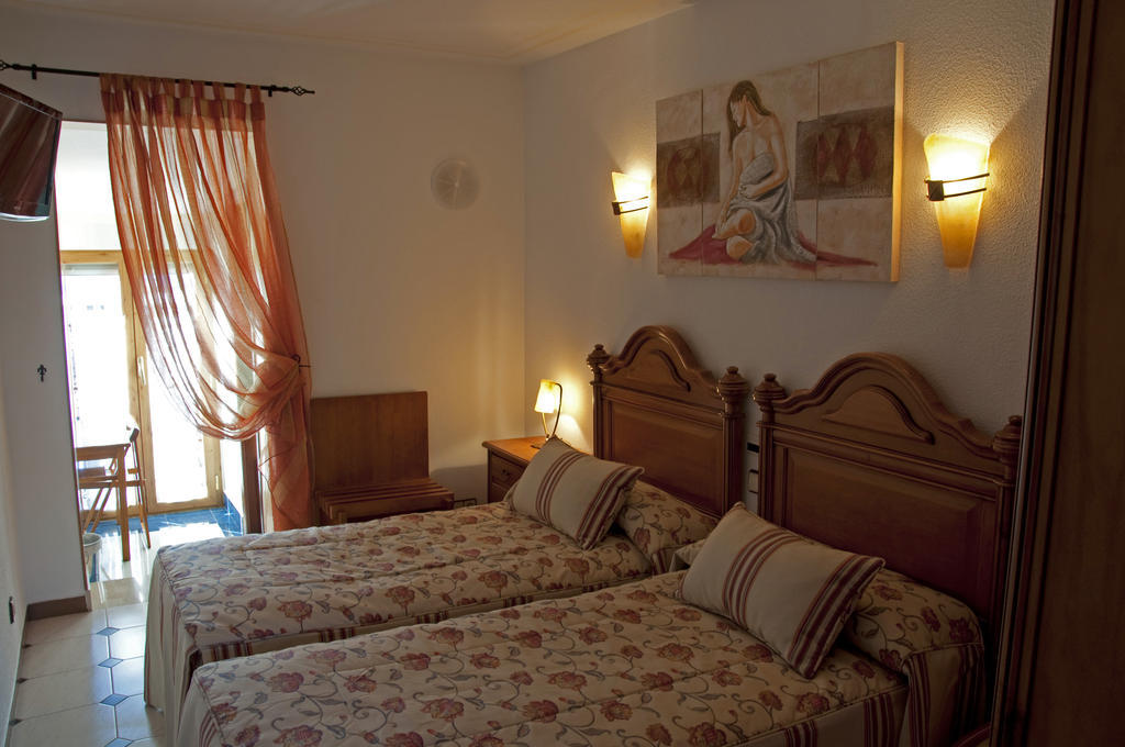 Hospederia Gemma Hotel La Lastrilla Bilik gambar